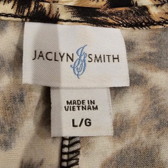 Women's Size Large Jaclyn Smith Animal Print Tunic Top With Beaded Neck‎ - Picture 5 of 5